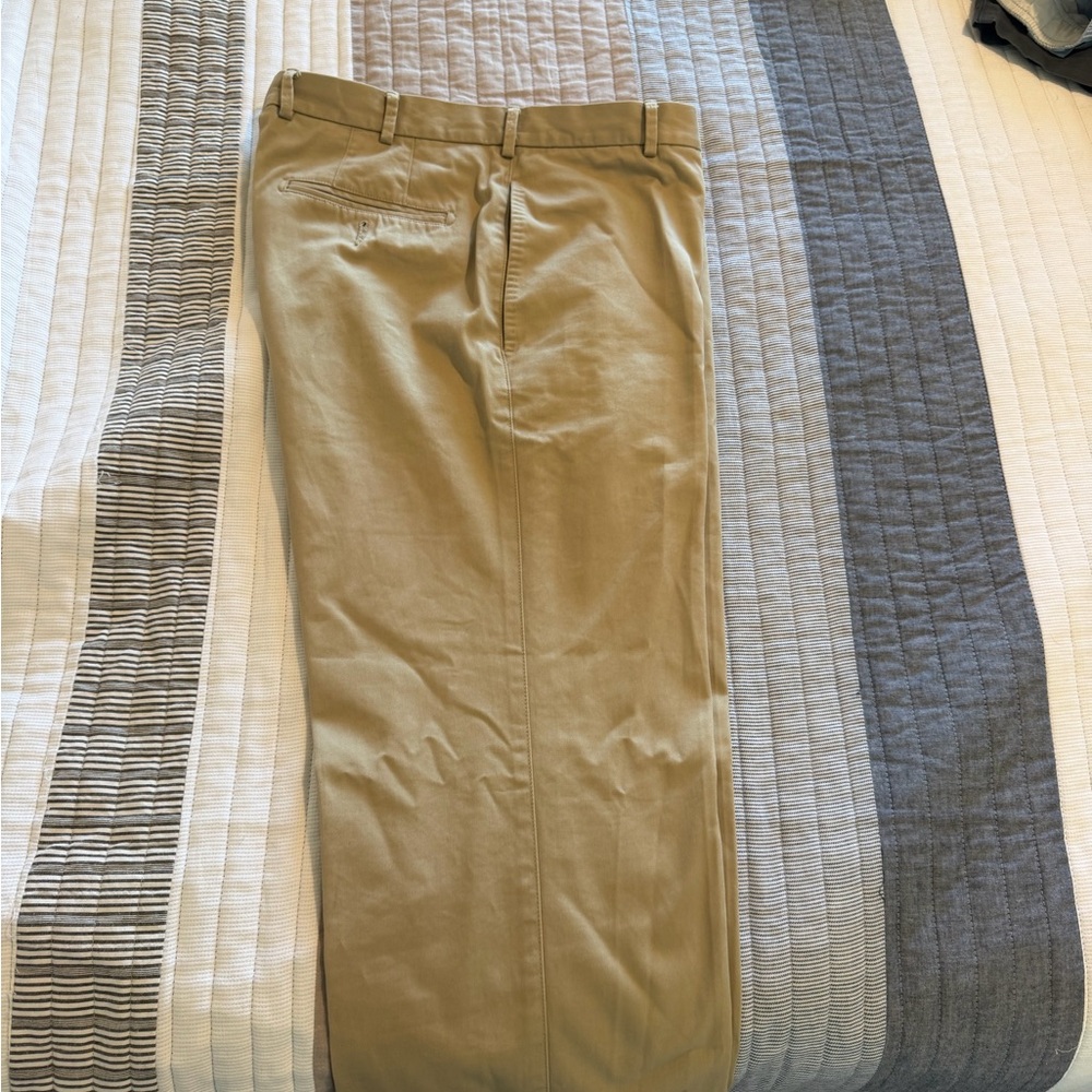Peter Millar Men's Khaki Chinos in Tan